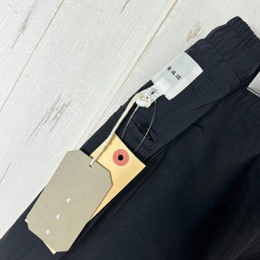 中性款 2 黑色：Mannenrou Nylon Harvest Trainer、尼龙裤、长裤、防风衣（z00053710）。