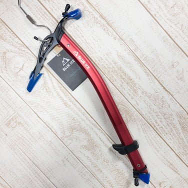 【OneSize レッド系】 Blue Ice ( ブルーアイス ) アキラ アッズ Akila Adze クロモリブデン 100167 ピッケル アイスアックス ウィンターギア - 【公式】2ndGEAR（セカンドギア）Webショップ【登山用品・アウトドア用品専門 買取販売店】