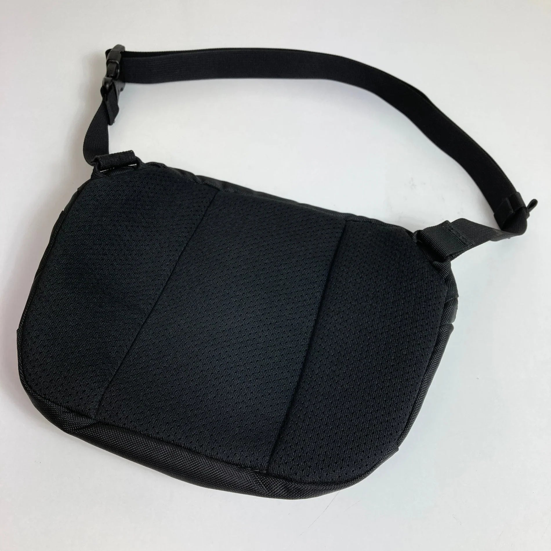 【OneSize ブラック系】 Arcteryx ( アークテリクス ) マカ 2 ウエストパック MAKA 2 WAISTPACK ナイロン バッグ ストレージ サコッシュポーチ z00052617 サコッシュポーチ バッグ ストレージ - 【公式】2ndGEAR（セカンドギア）Webショップ【登山用品・アウトドア用品専門 買取販売店】
