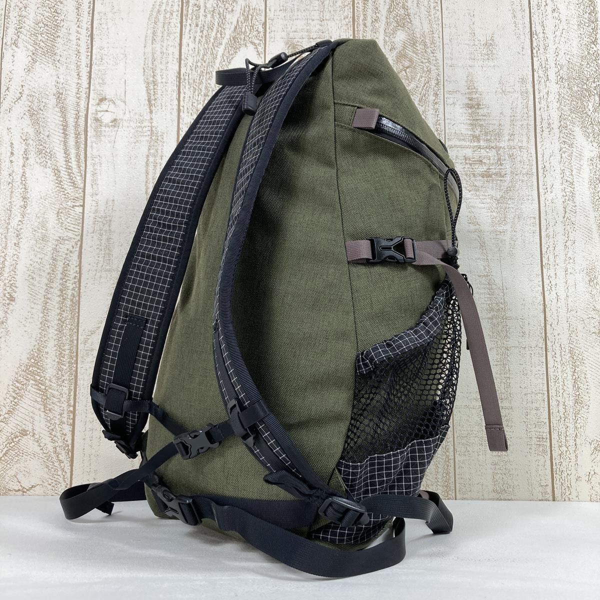 [OneSize 绿色] Rawlow Mountain Works 甲虫尼龙 18L 苔藓背包容量 [~29L] 背包袋存储