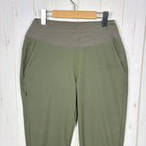 2022 Patagonia Happy Hike Studio 女款小号长裤，绿色。涤纶软壳裤 (z00055691)。