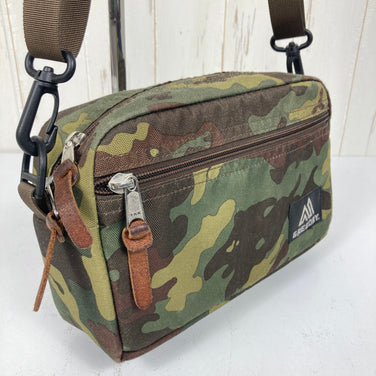 【OneSize グリーン系】 Gregory ( グレゴリー ) パデッドショルダーポーチM ディープフォレストカモ ポリエステル バッグ ストレージ 外付けポーチ z00057018 ディープフォレストカモ 外付けポーチ バッグ ストレージ