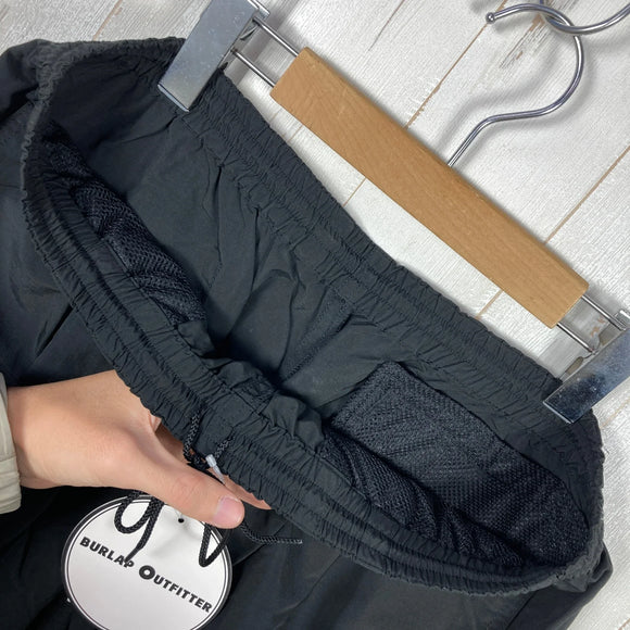 【Men's XL ブラック系】 Burlap Outfitter（バーラップアウトフィッター） トラック パンツ TRACK PANT ナイロン ウェア ボトムス ロングパンツ  z00054781   ロングパンツ ボトムス ウェア