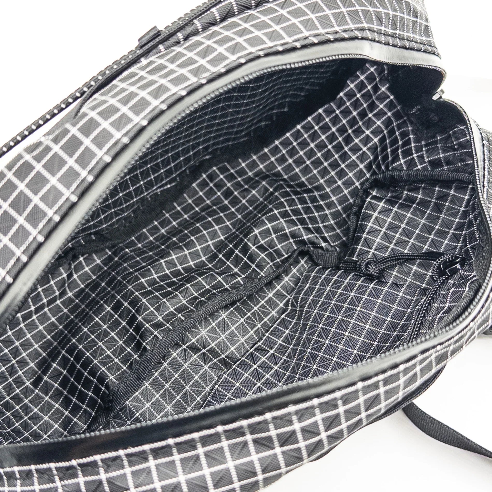 【OneSize ブラック系】 Rawlow Mountain Works ( ロウロウマウンテンワークス ) ナッツパックスペクトラ Nuts Pack SPECTRA ナイロン バッグ ストレージ サコッシュポーチ z00052116 サコッシュポーチ バッグ - 【公式】2ndGEAR（セカンドギア）Webショップ【登山用品・アウトドア用品専門 買取販売店】