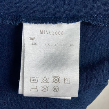 男款L码海军蓝Millet Circle Mountain短袖T恤。涤纶材质。可作为上衣或内搭。