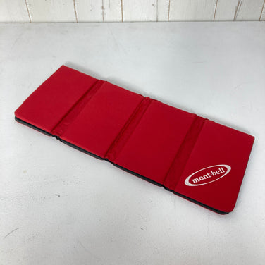 【OneSize レッド系】 Montbell ( モンベル ) ・SnowLine コンパクトチェア マット セット 計4点セット バルク販売 卸売り スリーピングシステム 座布団 z00060274  座布団 スリーピングシステム