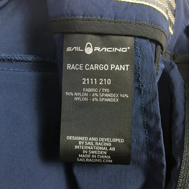【Men's 31 ネイビー系】 Sailracing ( セイルレーシング ) レース カーゴ パンツ Race Cargo Pants ソフトシェル 日本未発売モデル 2111210 International Men's ソフトシェル ロングパンツ ボトムス - 【公式】2ndGEAR（セカンドギア）Webショップ【登山用品・アウトドア用品専門 買取販売店】