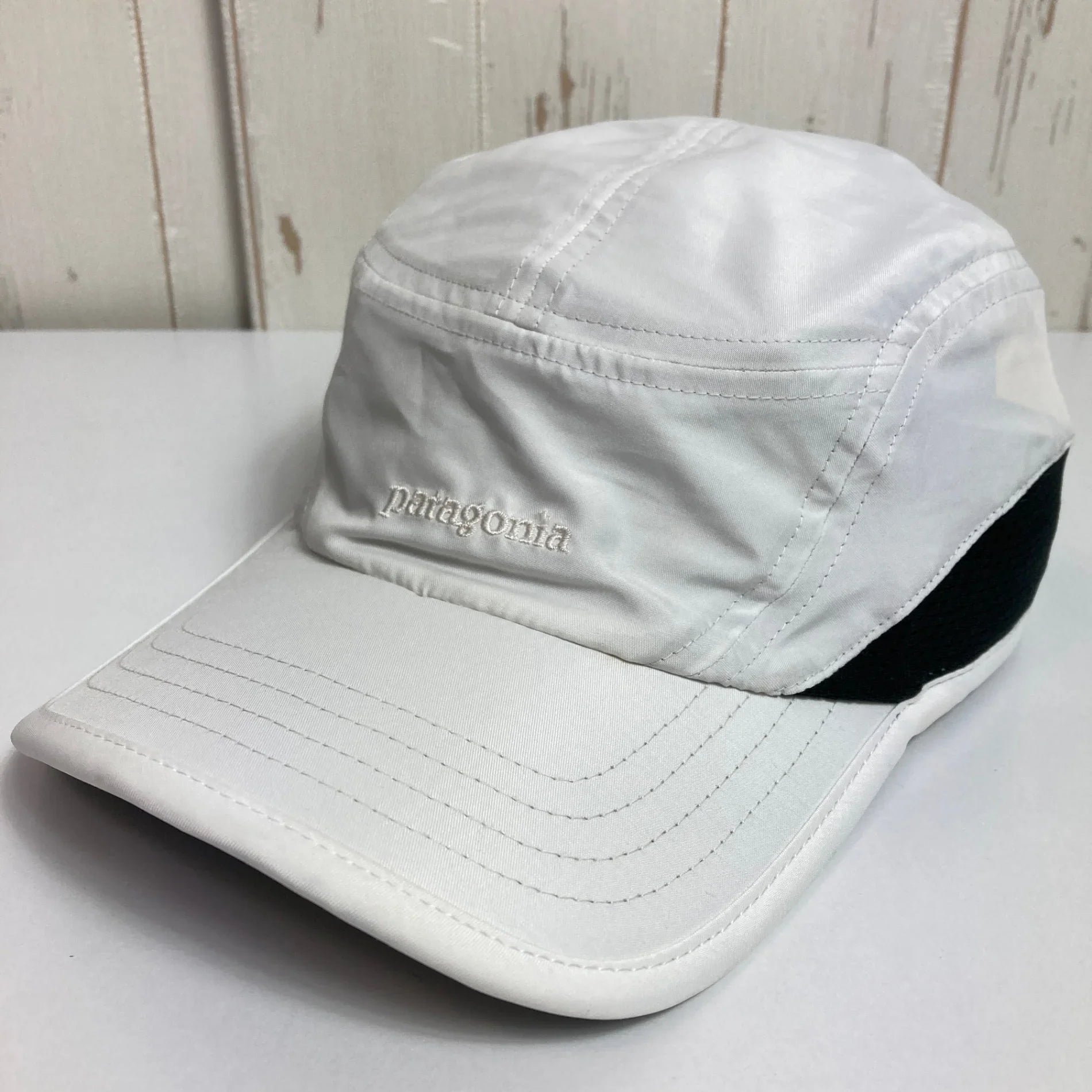 【OneSize ホワイト系】 2000 Patagonia ( パタゴニア ) ベロシティ キャップ Velocity Cap ポリエステル ウェア ウェア小物 ヘッドウェア キャップ z00052323 キャップ ヘッドウェア ウェア小物 ウェア - 【公式】2ndGEAR（セカンドギア）Webショップ【登山用品・アウトドア用品専門 買取販売店】