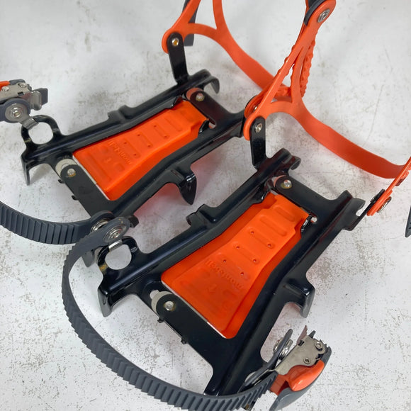 【M ブラック系】 Montbell ( モンベル ) スノースパイク 6 クイックフィット Snow Spike 6 Quick Fit アルミ ウィンターギア クランポン アイゼン z00060087  クランポン アイゼン ウィンターギア