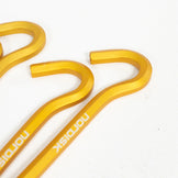 【OneSize ゴールド系】 Nordisk ( ノルディスク ) アルミニウム スクエア スキュアー Alminium Square Skewer アルミニウム 119042 ペグ ステーク キャンピングギア - 【公式】2ndGEAR（セカンドギア）Webショップ【登山用品・アウトドア用品専門 買取販売店】