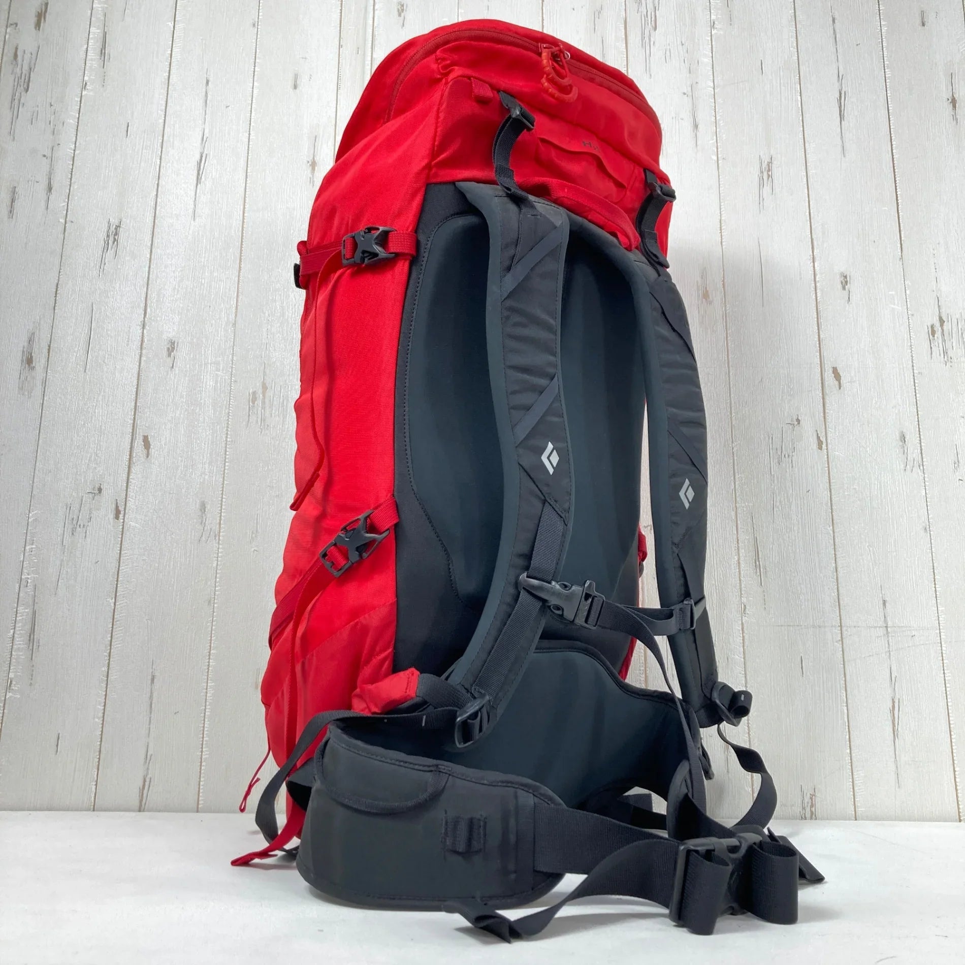 M Red Series】 Black Diamond Axis 33 Fire Red Nylon Bag Storage