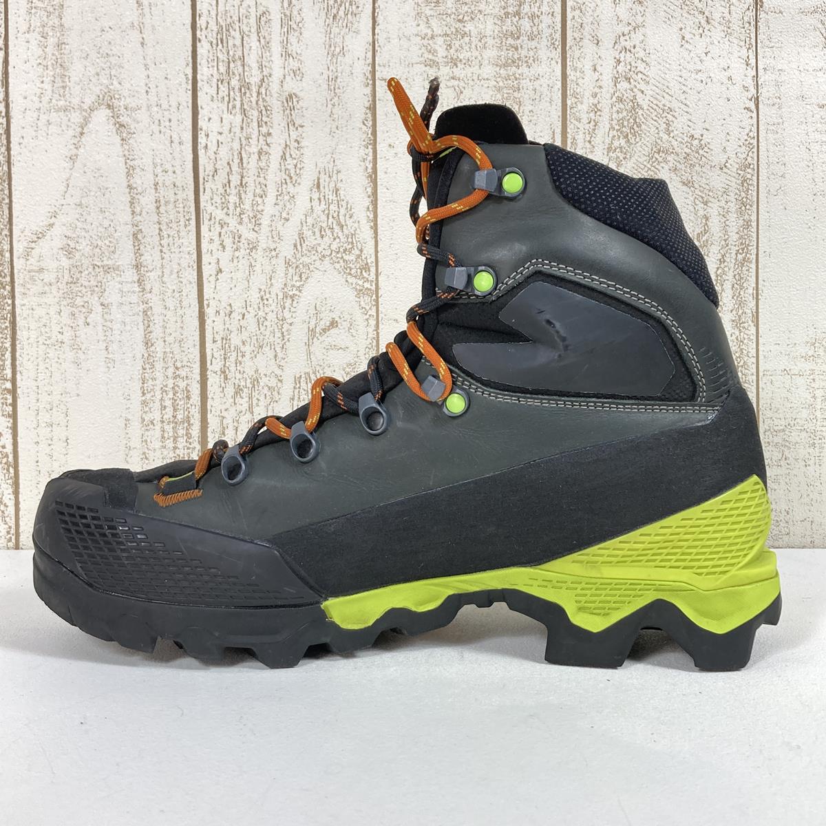 【Men's 26.7cm ブラック系】 La Sportiva ( ラ・スポルティバ ) エクイリビウム Lt Gtx Aequlibrium Lt Gtx ハイカットシューズ マウンテンブーツ ゴアテックス 防水 透湿 21Y Men's Carbon / Limepun