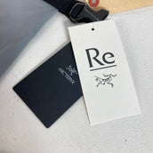【Unisex S ベージュ系】 Arcteryx ( アークテリクス ) シュー バッグ ReCUT Shoe Bag - ReCUT ReBIRD ロールトップ 撥水 ナイロン バッグ ストレージ パッキングサック スタッフサック インナーポーチ z0006104