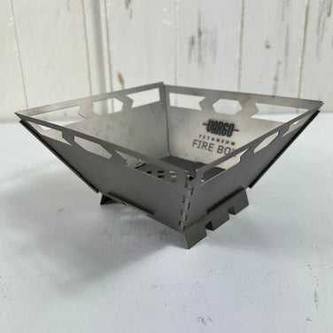 【OneSize シルバー系】 Vargo ( ヴァーゴ ) チタニウムファイヤーボックス（網なし） Titanium Fire Box (No Grill) T-319 z00056887  焚き火台 キャンピングギア