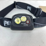 【均码 黑色系】Petzl (攀索) Actik Core 头灯 450流明 照明装备 头灯 z00057708 照明装备