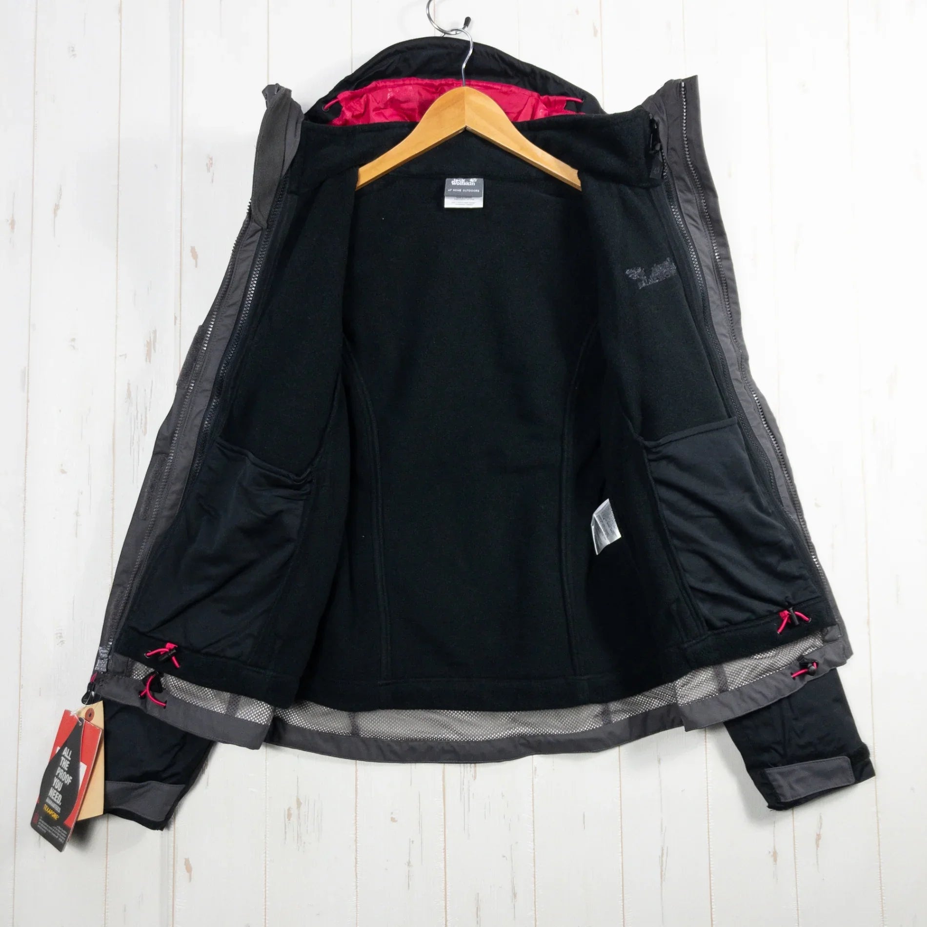 【Women's S ブラック系】 Jackwolfskin ( ジャックウルフスキン ) クールウェーブ ジャケット Cool Wave Jacket 3in1 ジャケット ウェア トップス アウター ジャケット レインシェル z00051312 レインシェル アウ - 【公式】2ndGEAR（セカンドギア）Webショップ【登山用品・アウトドア用品専門 買取販売店】