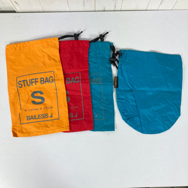 【OneSize イエロー系】 Bailess ( バイレス ) スタッフバッグセット 4枚セット バッグ ストレージ パッキングサック スタッフサック インナーポーチ z00055738  スタッフサック インナーポーチ パッキングサック バッグ ストレージ