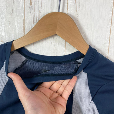 【女士M海军蓝】The North Face (北面) 短袖Enduro Crew 涤纶 运动服 上衣 内搭 衬衫 短袖T恤 圆领 化纤 z000