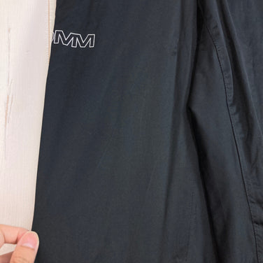 【Men's S ブラック系】 Omm ( オーエムエム ) カムレイカ パンツ Kamleika Pant ウェア ボトムス ロングパンツ レインシェル z00059103  レインシェル ロングパンツ ボトムス ウェア