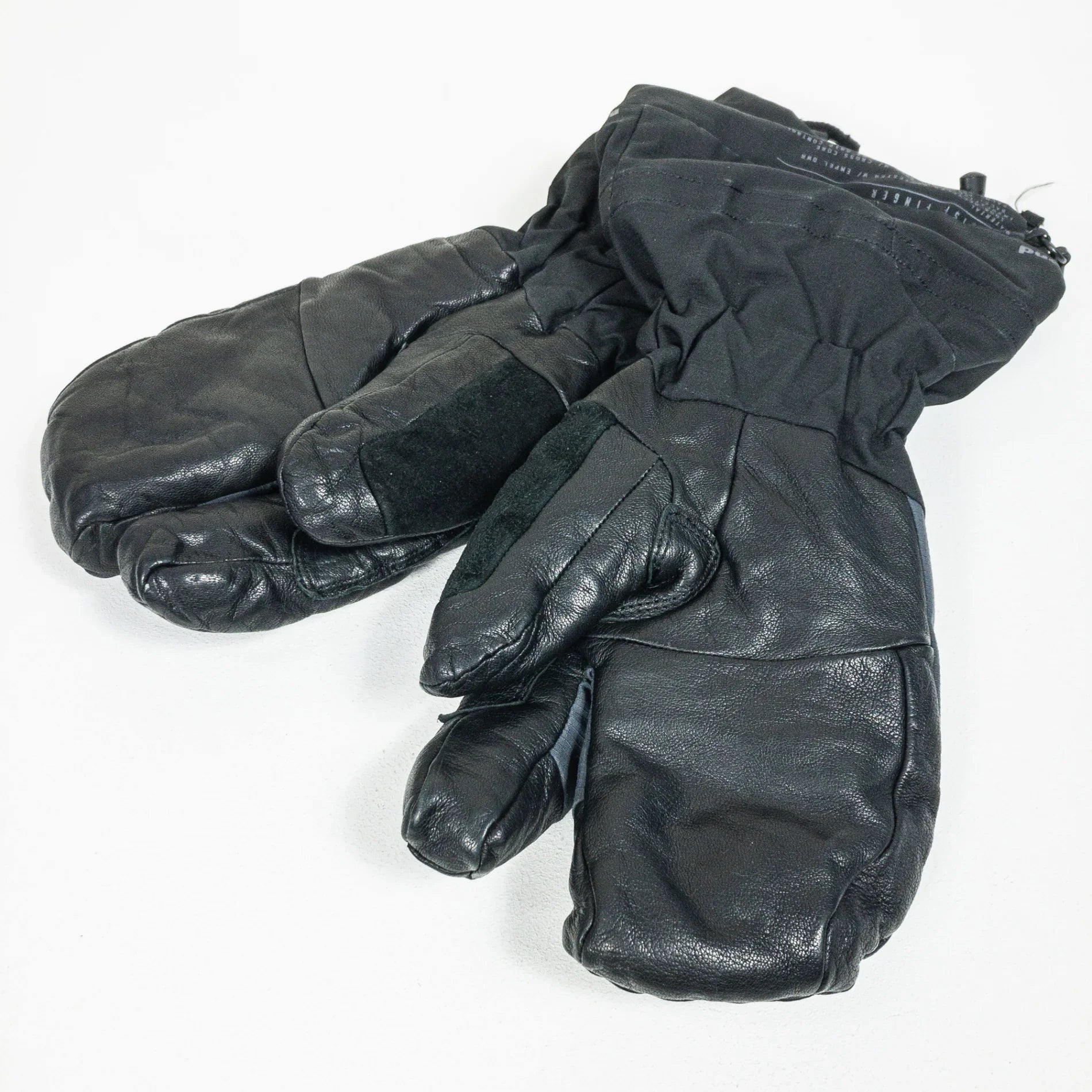 【Unisex M ブラック系】 Black Diamond ( ブラックダイヤモンド ) ソロイスト フィンガー Soloist Finger 化繊ダウン ウェア ウェア小物 グローブ 手袋 プリマロフト・ゴールド・インサレーション・クロスコア z00050765 - 【公式】2ndGEAR（セカンドギア）Webショップ【登山用品・アウトドア用品専門 買取販売店】