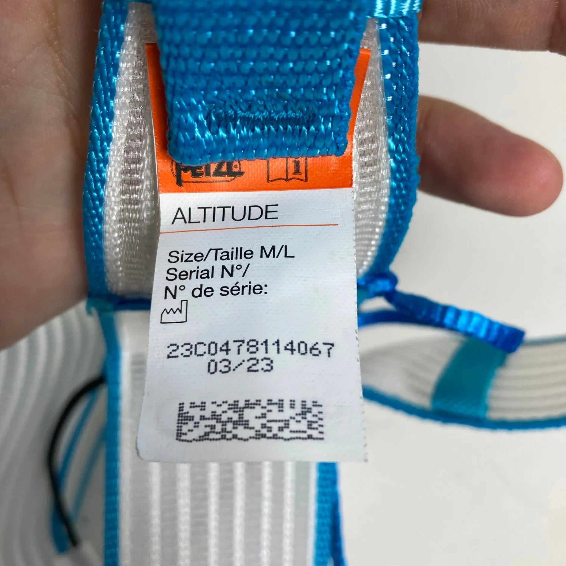 【Unisex M/L ブルー系】 Petzl ( ペツル ) アルティチュード Altitude クライミングハーネス シットハーネス ロッククライミングギア z00060169  ロッククライミングギア Unisex M/L ブルー系】 Petzl ( ペツル ) アルティチュード Altitude