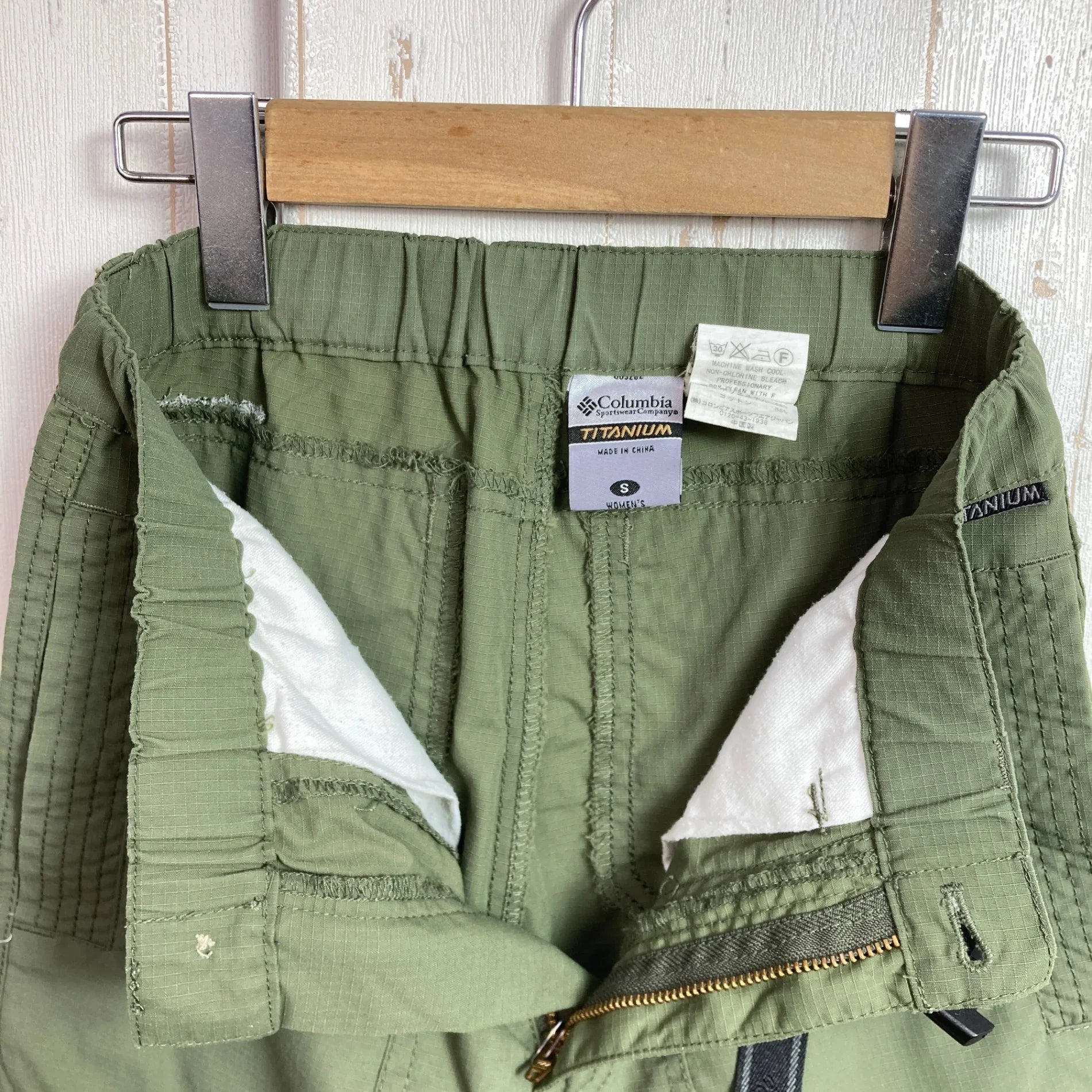 【Women's S グリーン系】 Columbia ( コロンビア ) エレリー3/4パンツ ナイロン ウェア ボトムス ロングパンツ コットン z00052004 コットン ロングパンツ ボトムス ウェア - 【公式】2ndGEAR（セカンドギア）Webショップ【登山用品・アウトドア用品専門 買取販売店】