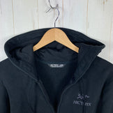 【Men's XS ブラック系】 Arcteryx ( アークテリクス ) エンブレム フリース フル ジップ フーディ Emblem Fleece Full-Zip Hoody コットン ウェア トップス インナー シャツ フーディ コットン z00056414