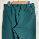 The North Face Verb Pant, Women's Size L, Green. This nylon softshell long pants are perfect for bottoms. Product code: z00054127.