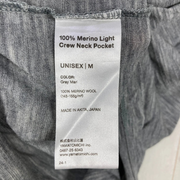 【Unisex M グレー系】 2024 Yamatomichi ( 山と道 ) 100% メリノ ライト クルーネック ポケット 100% Merino Light Crew Neck Pocket Gray Marl メリノウール100% 低温乾燥機対応 日本製