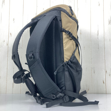 【OneSize ベージュ系】 Paago Works ( パーゴワークス ) バディ 22 BUDDY 22 ダークベージュ ナイロン バッグ ストレージ バックパック デイパック 容量【～29L】 z00055212 ダークベージュ デイパック 容量【～29L】