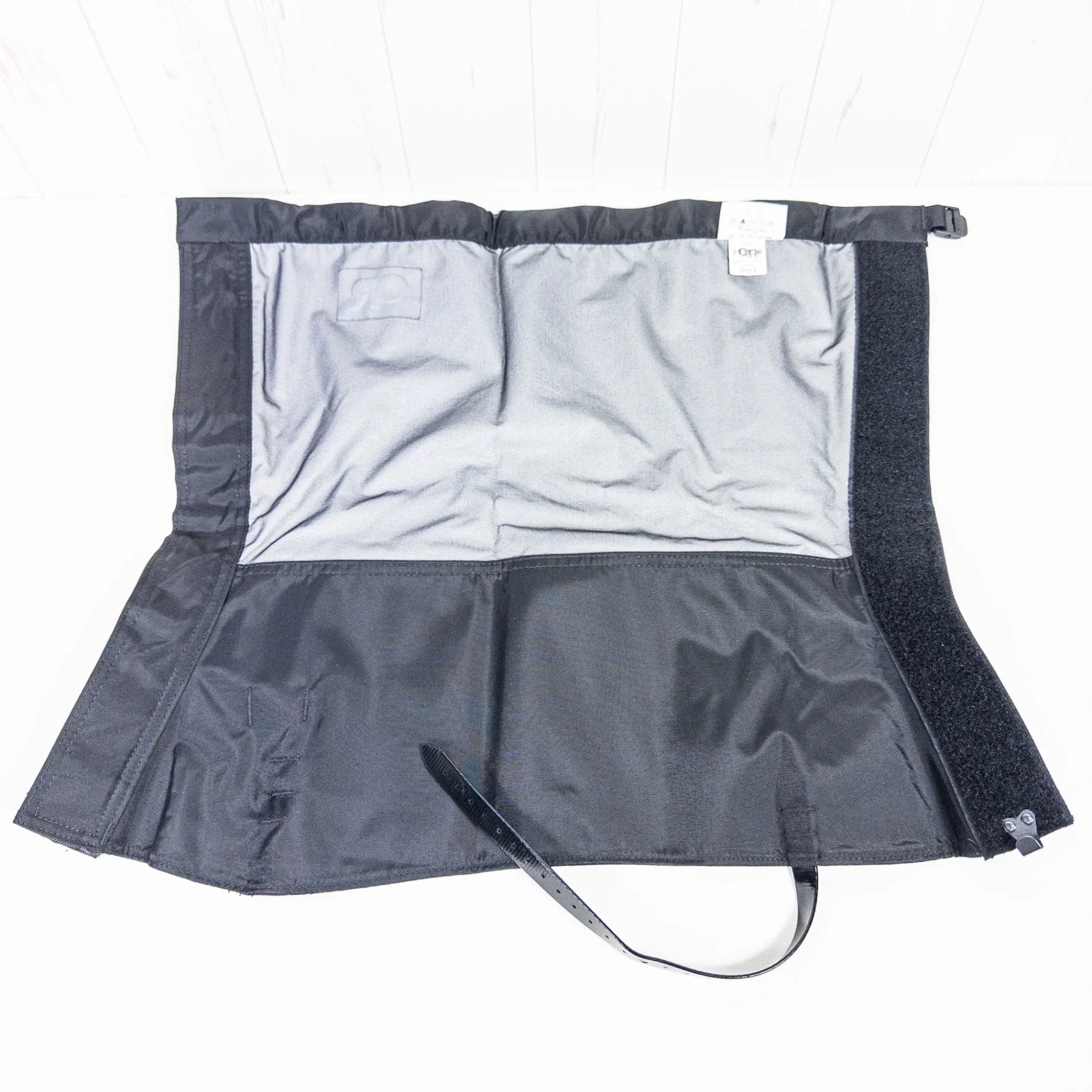 【Men's XL ブラック系】 Outdoor Research ( アウトドアリサーチ ) クロコゲイター クロコダイルゲイター Crocodile Gaiters ナイロン ウェア ウェア小物 ゲイター スパッツ GORE-TEX ( ゴアテックス ) z000 - 【公式】2ndGEAR（セカンドギア）Webショップ【登山用品・アウトドア用品専門 買取販売店】