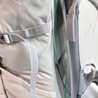 Deuter Spectro AC 28 SL Nylon Storage Backpack/Daypack (Women's One Size, Gray) - Capacity: Up to 29L (z00052877)