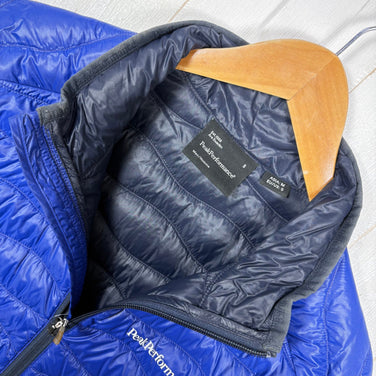 【Men's S ブルー系】 Peak Performance ( ピークパフォーマンス ) ヘリウム ハーフジップ ダウンジャケット Helium Harf Zip Down Jacket ダウン ウェア トップス アウター ジャケット ダウンインサレーション