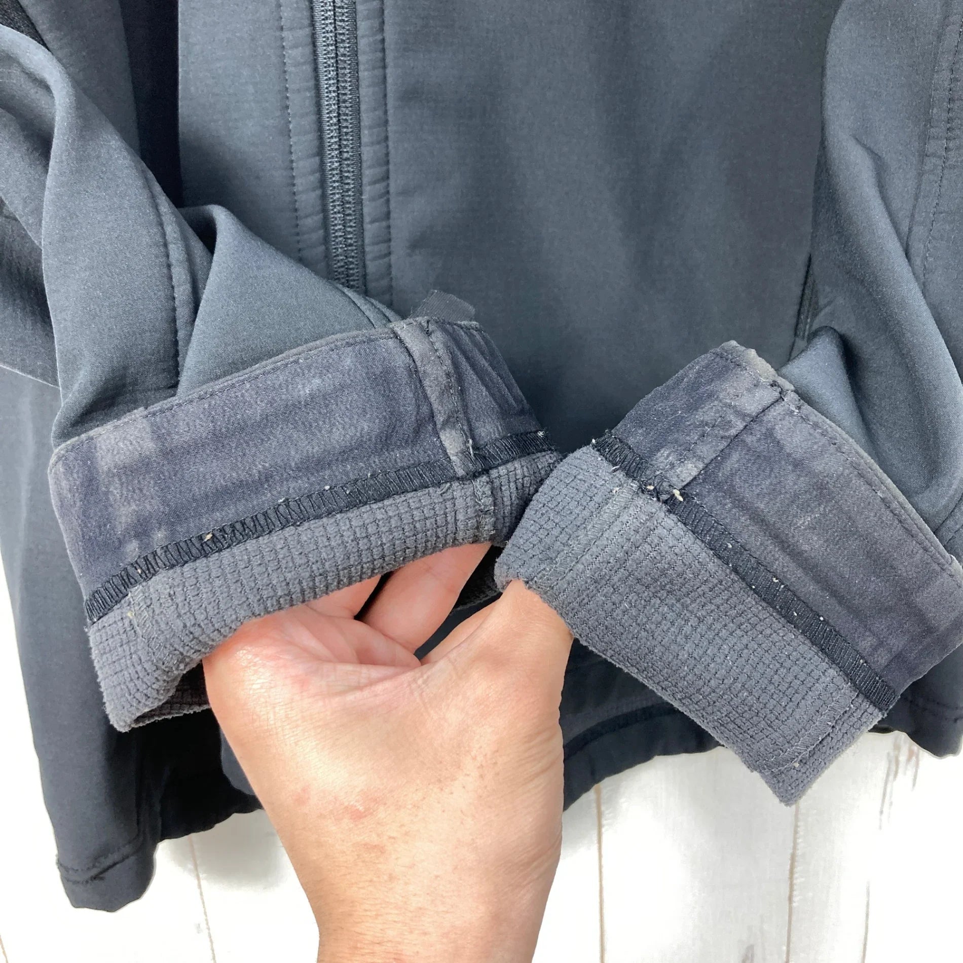 Men's M ブラック系】 Haglofs ( ホグロフス ) レプタイル フード
