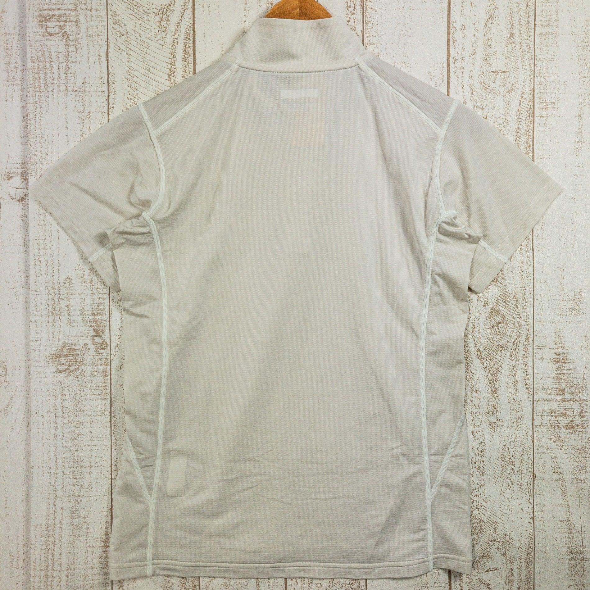 【Women's L アイボリー系】 Marmot ( マーモット ) サンスクリーンクライムスピードハーフスリーブジップ Sunscreen Climb Speed H/S Zip ポリエステル ウェア トップス インナー シャツ ショートスリーブシャツ 化繊 z000 - 【公式】2ndGEAR（セカンドギア）Webショップ【登山用品・アウトドア用品専門 買取販売店】