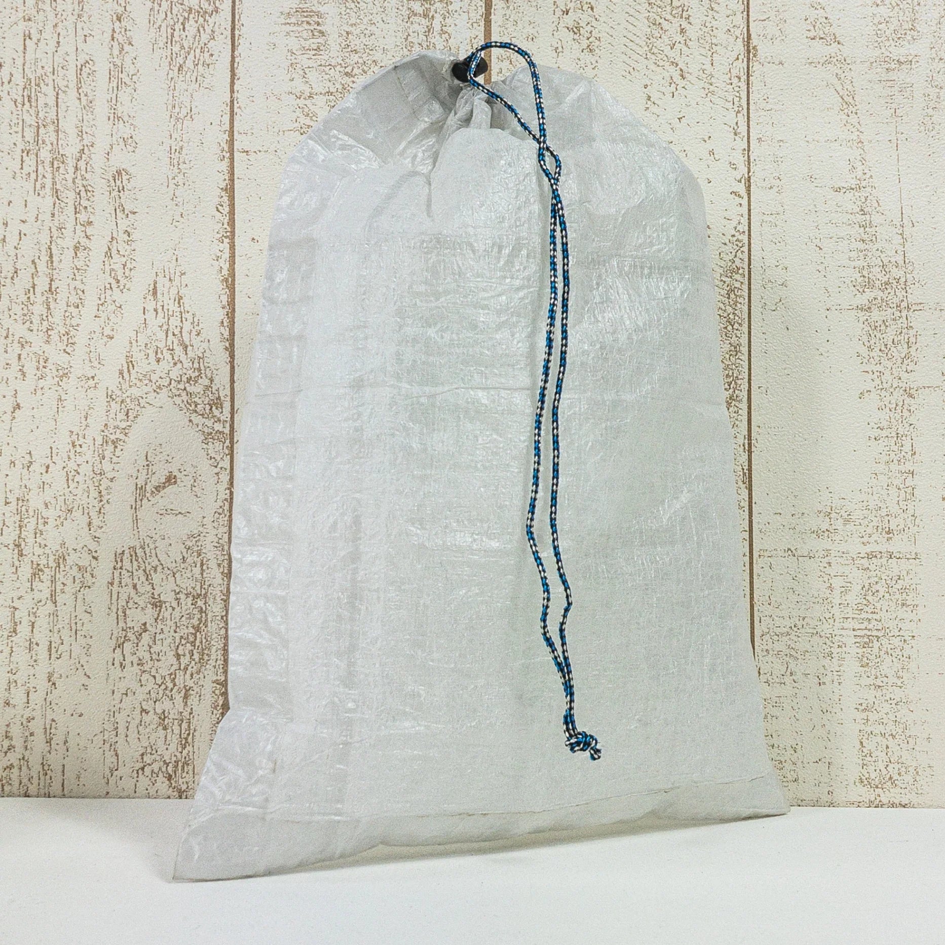 【OneSize クリアー系】 c2010 Hyperlite Mountain Gear Hmg ( ハイパーライトマウンテンギア ) ドローコード スタッフサック 生産終了モデル 入手困難 旧タグ 中サイズ バッグ ストレージ パッキングサック スタッフサック - 【公式】2ndGEAR（セカンドギア）Webショップ【登山用品・アウトドア用品専門 買取販売店】