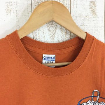 【Men's M オレンジ系】 パイプストーンマウンテニアリング Pipestone Mountaineering カラビナ Tシャツ 希少なアウトドアTシャツ International Men's 化繊 ショートスリーブTシャツ クルーネック インナー シャツ - 【公式】2ndGEAR（セカンドギア）Webショップ【登山用品・アウトドア用品専門 買取販売店】