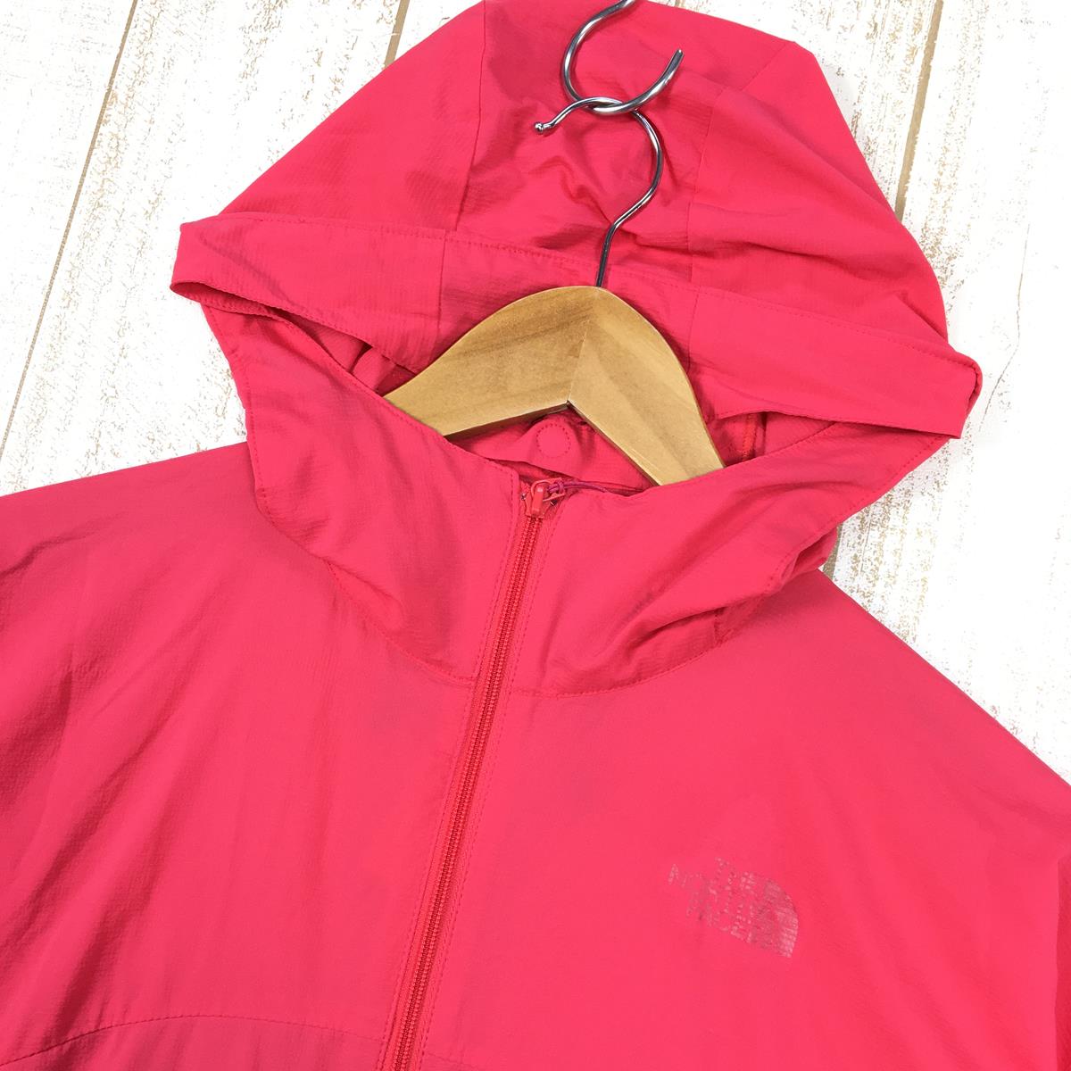 【Women's S ピンク系】 The North Face ( ザ・ノースフェイス ) スワローテイル フーディ Swallowtail Hoodie ウィンドシェル ジャケット NPW21209 Asian Women's  ウィンドシェル アウター ジャケット