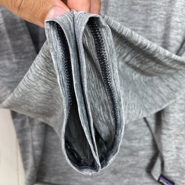 【Men's S グレー系】 2021 Patagonia ( パタゴニア ) ロングスリーブ キャプリーン クール デイリー グラフィック シャツ Long-Sleeved Capilene Cool Daily Graphic Shirt 速乾 / 防臭 /