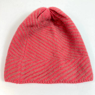Mammut Kira Beanie (One Size, Pink) - z00054169. This beanie is a perfect accessory for headwear.