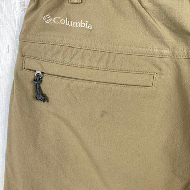 Columbia Men's Stretch Softshell Pants, Size Small, Beige. This item is a softshell nylon trousers (z00054305).