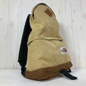 【OneSize ベージュ系】 1980s The North Face ( ザ・ノースフェイス ) デイパック Day Pack 生産終了モデル 入手困難 茶タグ 旧タグ コーデュラナイロン製 アメリカ製 ナイロン バッグ ストレージ バックパック デイパック 容