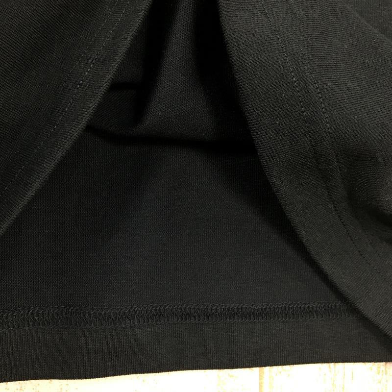 【MEN's S】 マウンテンハードウェア ボックスロゴ ロングスリーブ Tシャツ MOUNTAIN HARDWEAR OE8764 ブラック系