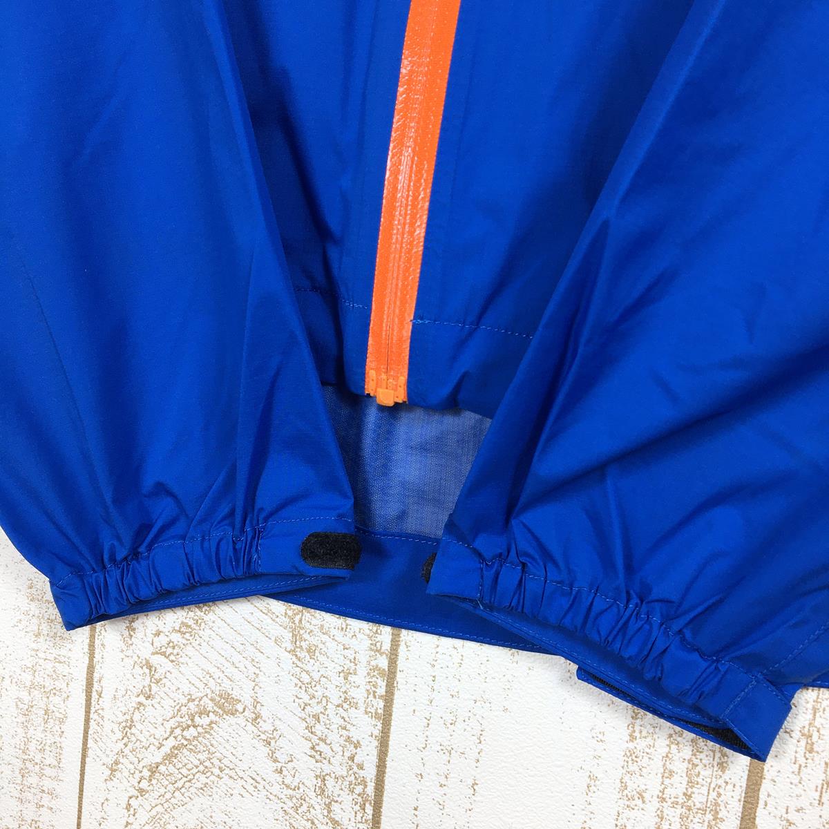 [MEN's M] The North Face Triumph Jacket 2.5L-HyventClearD  Waterproof/Breathable Rain Shell Hoodie NORTH FACE NP11321 Blue