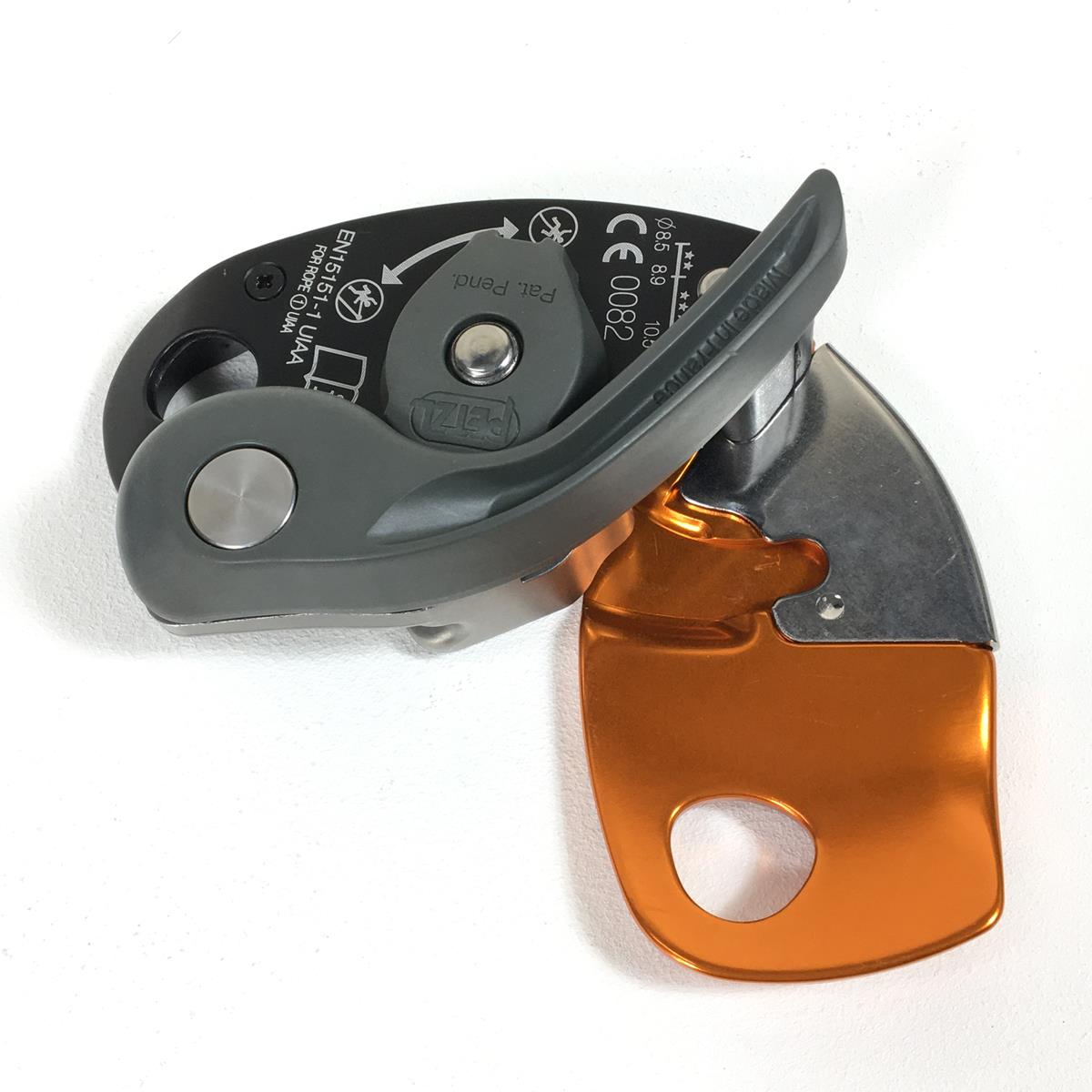 ペツル グリグリプラス Grigri Plus + ヴェルティゴ RL Vertigo RL ツイストロックカラビナ セット PETZL D –  【公式】2ndGEAR（セカンドギア）Webショップ【登山用品・アウトドア用品専門 買取販売店】