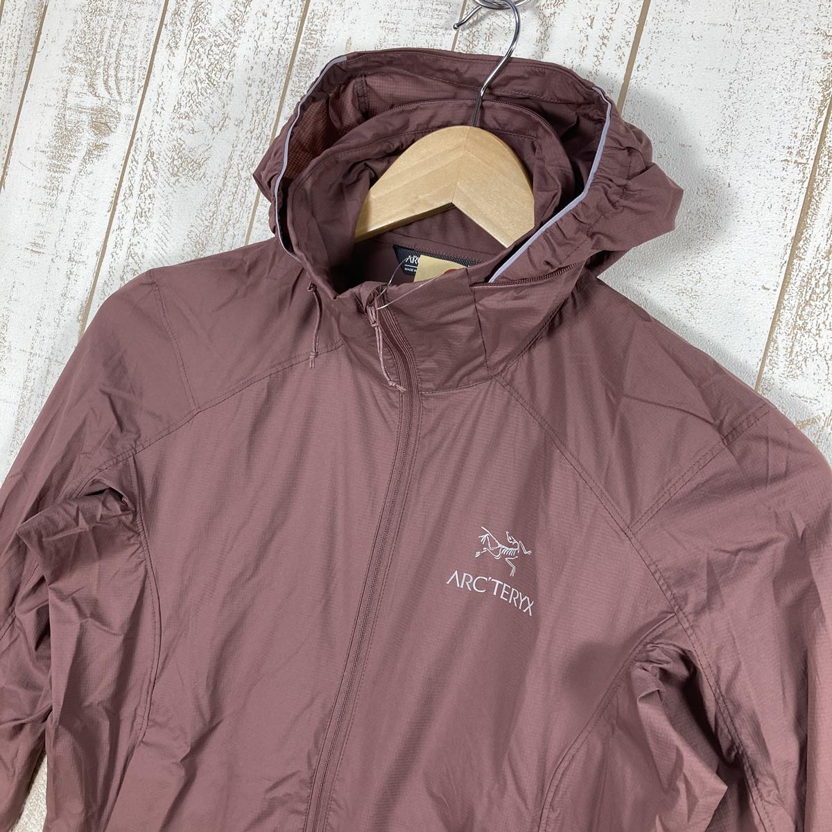 【WOMEN's XS】 アークテリクス ノディン ジャケット ウィメンズ Nodin Jacket Womens ウィンドシェル フーディ ARCTERYX 18913 VelvetSand パープル系