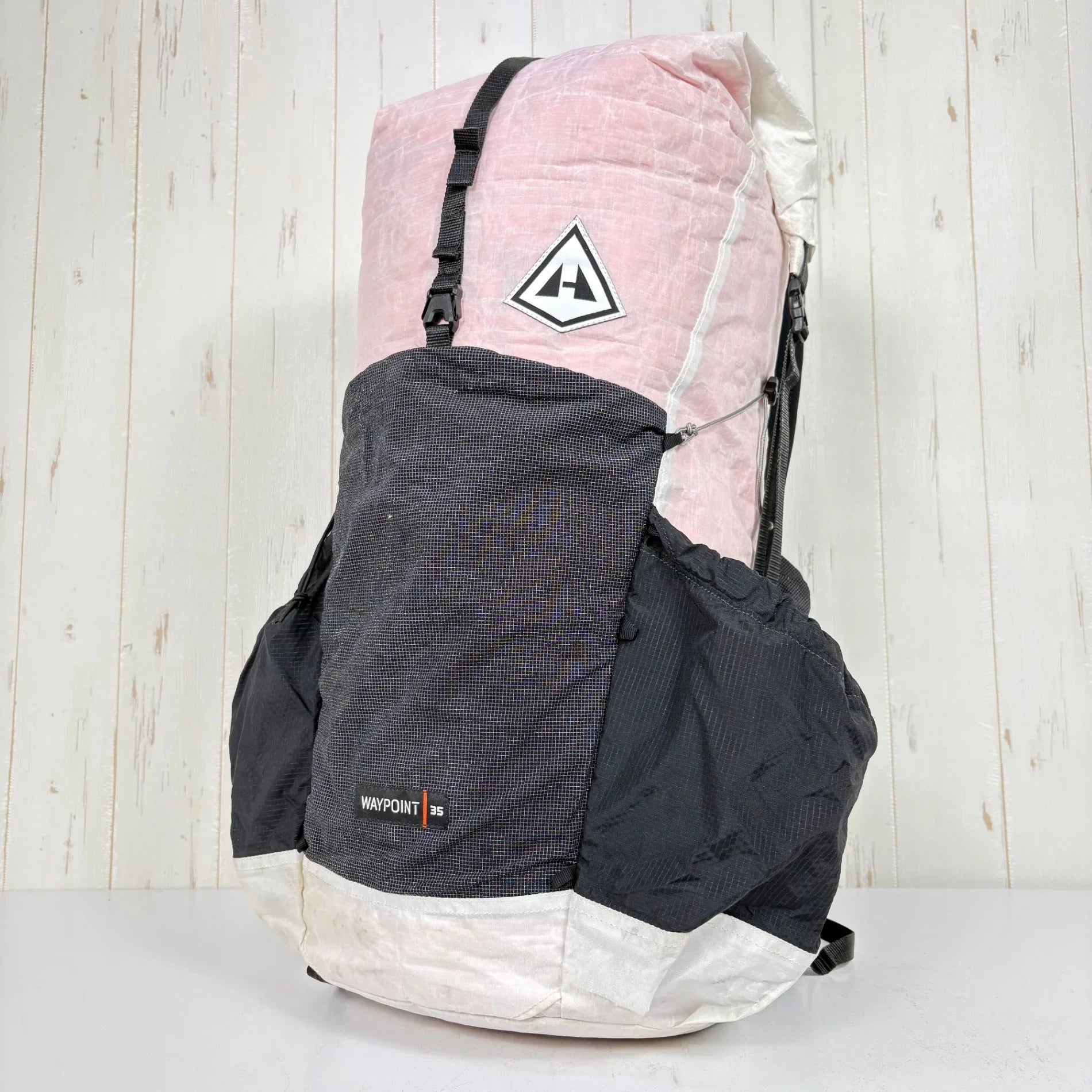 HMG / Hyperlite Mountain Gear ( ハイパーライトマウンテンギア