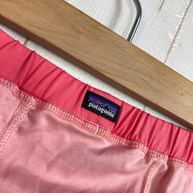 【Baby's 12-18M ピンク系】 2019 Patagonia ( パタゴニア ) キャプリーン シルクウェイト ボトム Capilene Silkweight Bottoms ROSP ポリエステル ウェア ボトムス ロングパンツ ソフトシェル z00058110