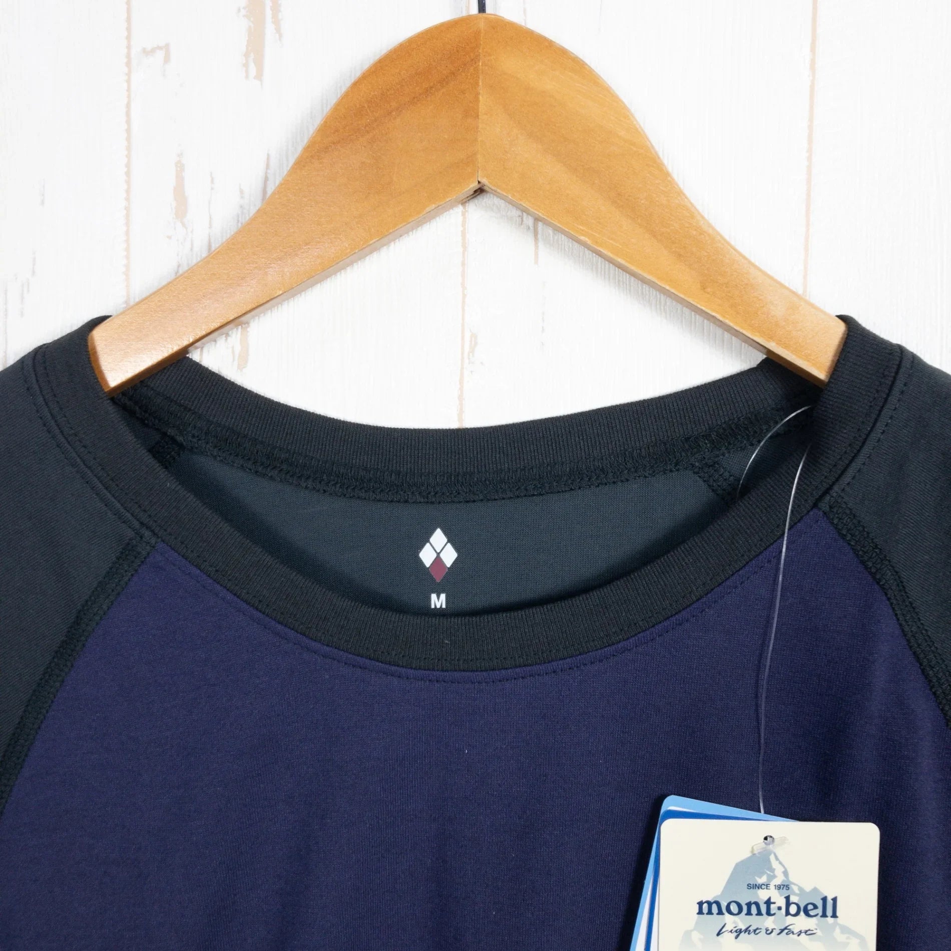 【Women's M パープル系】 Montbell ( モンベル ) WIC.ラグラン ロングスリーブT DC / PC ダークチャコール / パープルネイビー ポリエステル ウェア トップス インナー シャツ ロングスリーブTシャツ クルーネック 化繊 z00052 - 【公式】2ndGEAR（セカンドギア）Webショップ【登山用品・アウトドア用品専門 買取販売店】