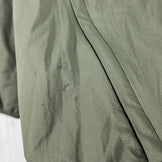 The North Face 燕尾服连帽衫，男款中号，绿色。尼龙防风夹克/外套 (z00053309)。